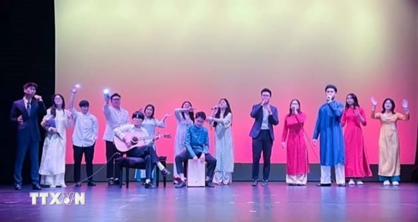 Vietnamese students in New Zealand promote traditional culture