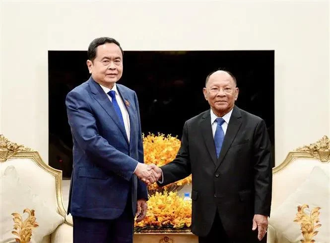 Vietnam prioritises education for youths on friendship, solidarity with Cambodia NA leader