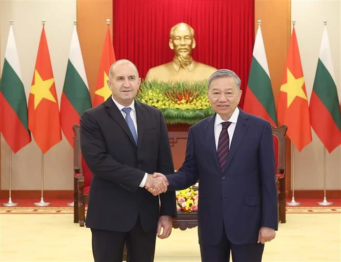 Party leader receives Bulgarian President