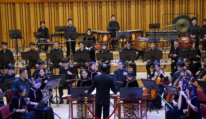 Folk music connects Vietnamese, Chinese youth