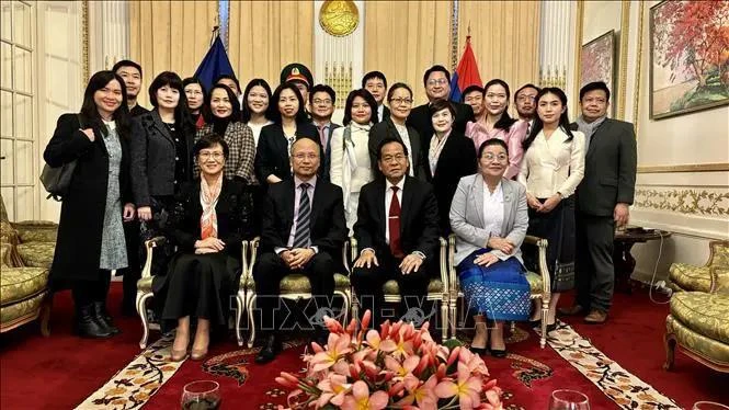 Vietnamese Ambassador to France congratulates Laos on National Day
