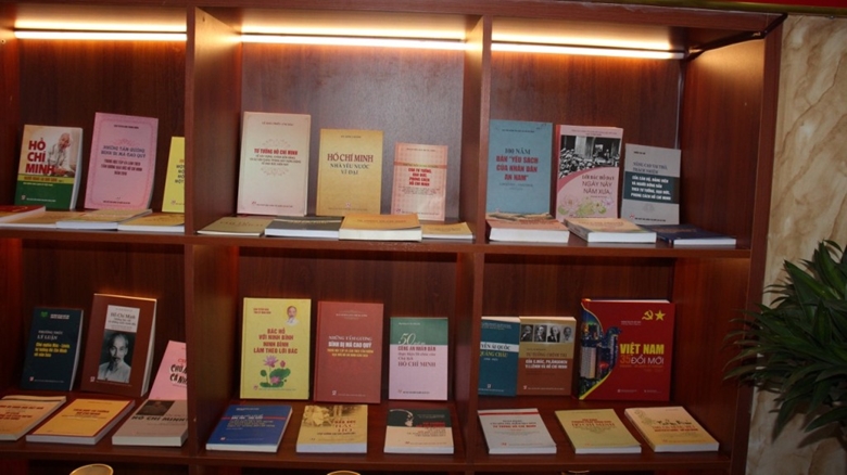 Songs and works about President Ho Chi Minh integrated with QR-Code