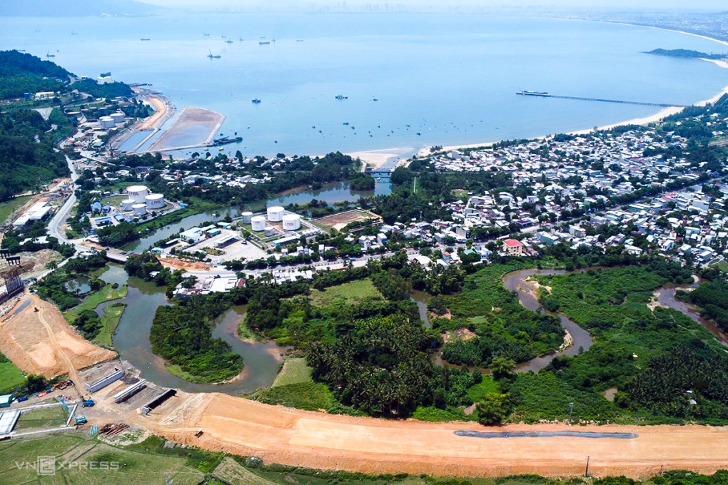Da Nang to invest in numerous projects for free trade zone development