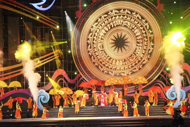 Diverse cultural and artistic activities in Khanh Hoa celebrate New Year 2025