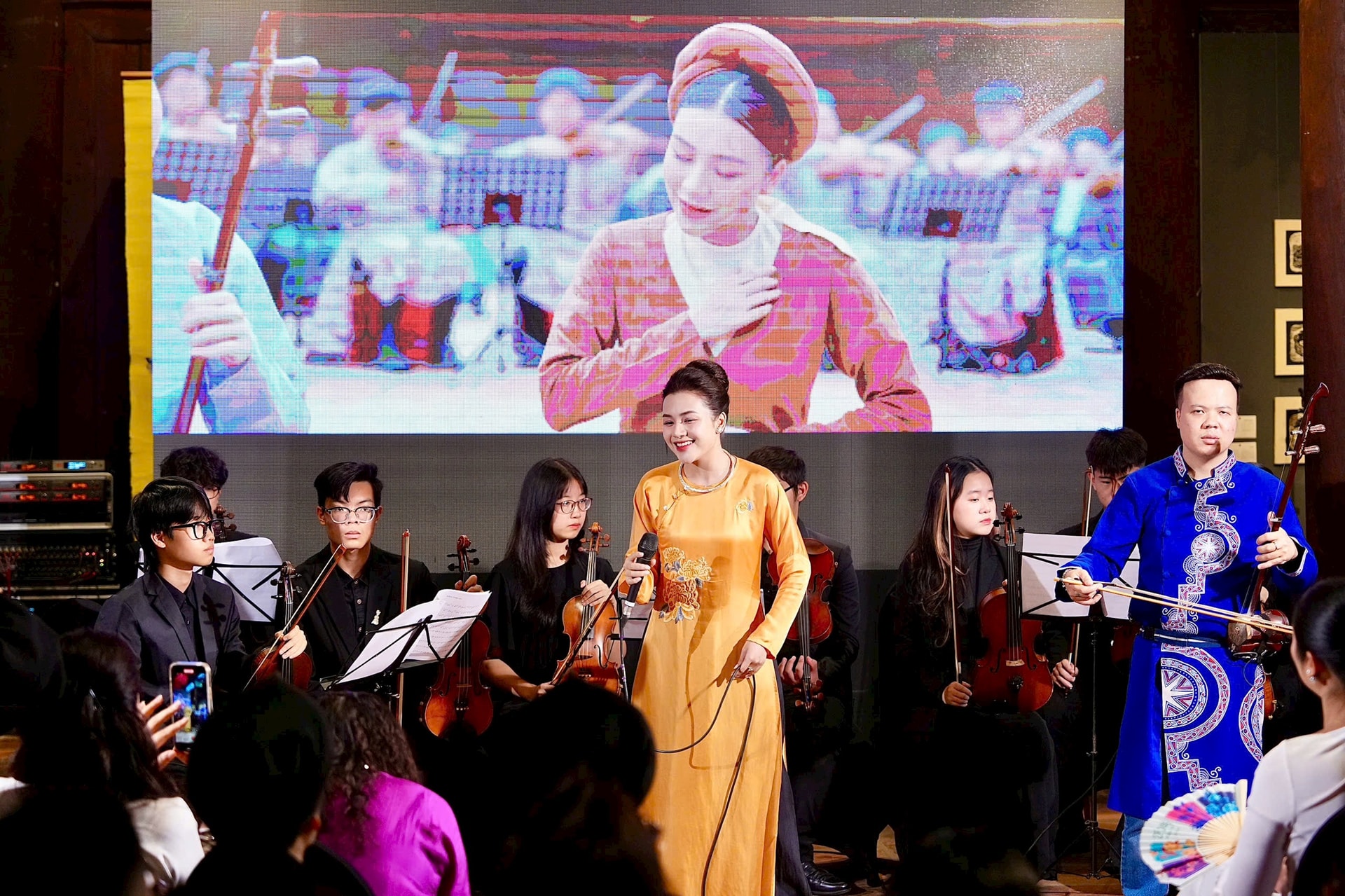 “Putting on a new coat” for intangible cultural heritage