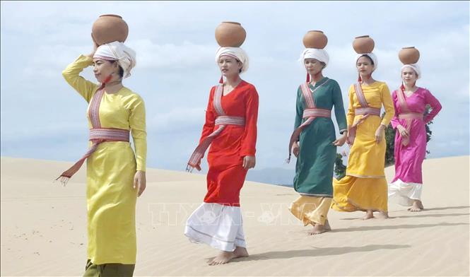 Promoting value of Cham cultural heritage in tourism development