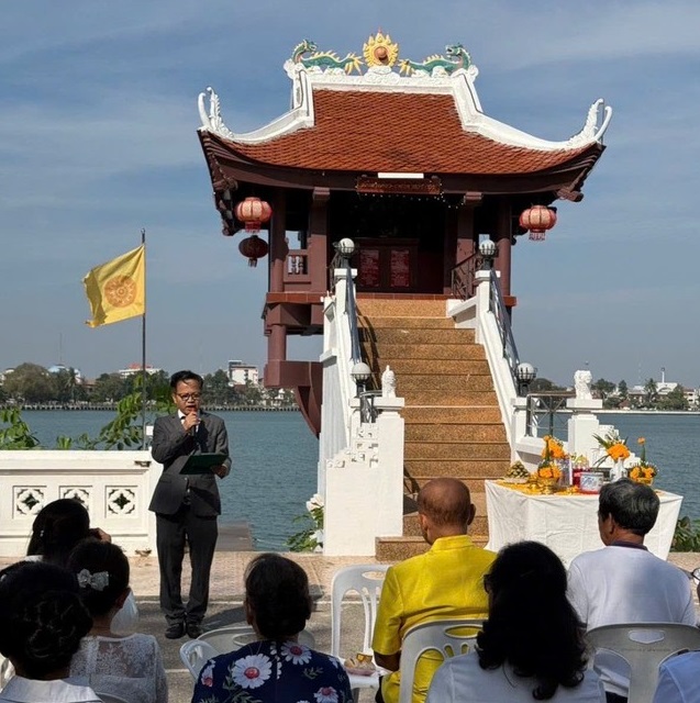 One Pillar Pagoda in Thailand’s Khon Kaen embellished