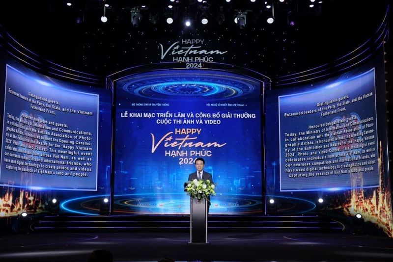 Promoting the image of the country and Vietnamese people to the international community