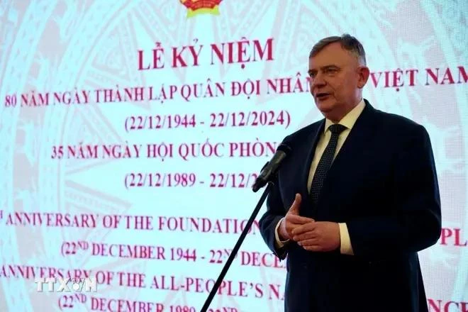 Polish defence officer praises Vietnam People’s Army’s role for national construction and defence