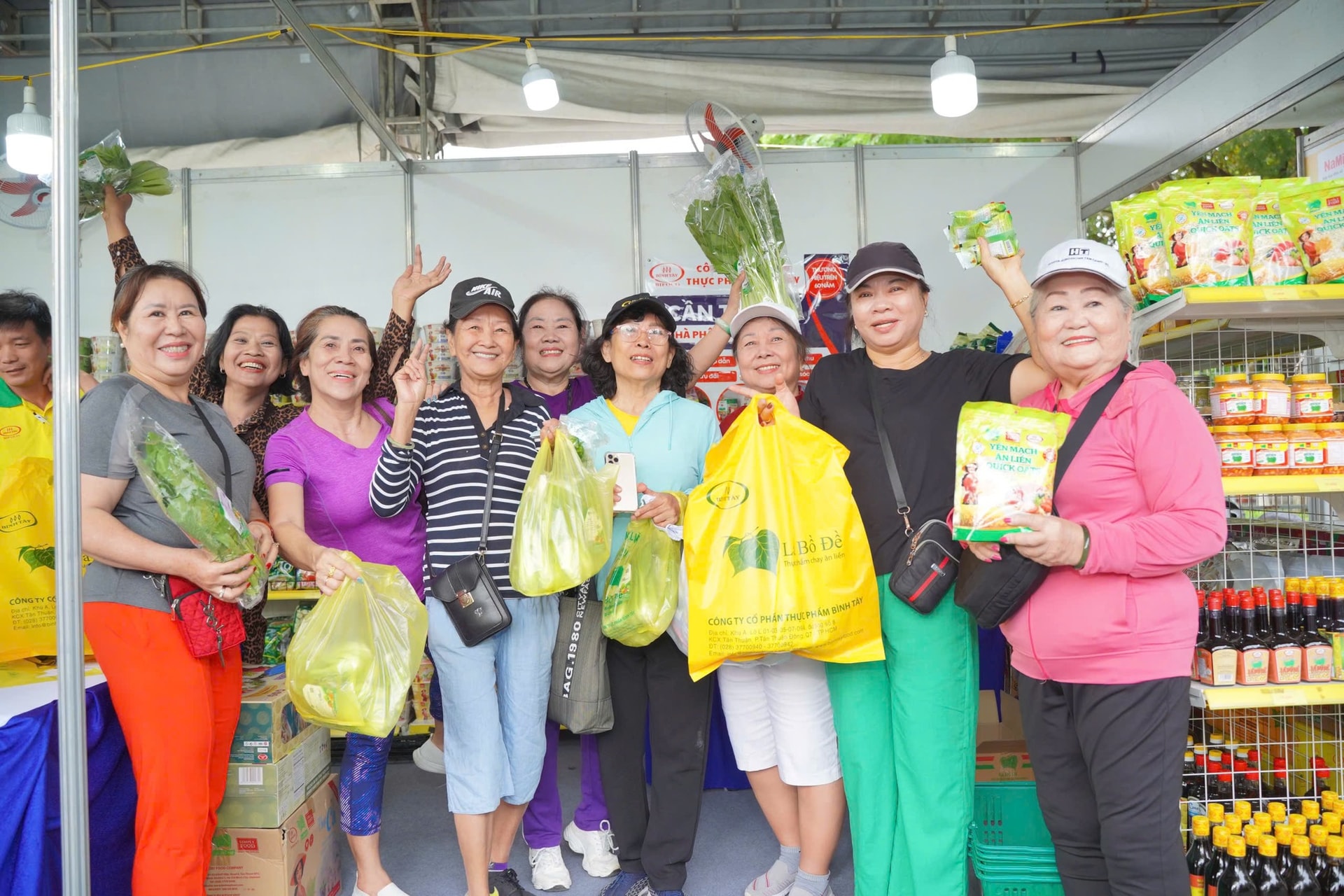 HCM City Mobile sales program launched to stabilize prices