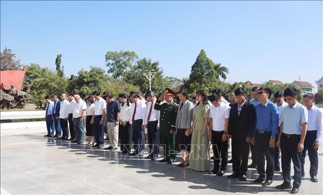 Overseas Vietnamese in Laos remember late President Kaysone Phomvihan on his birthday