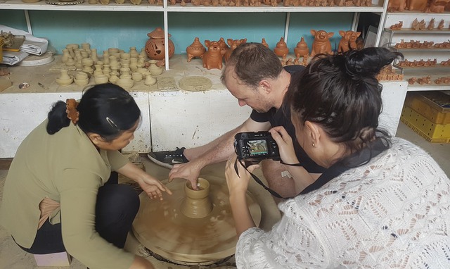 Hoi An builds green tour route at Thanh Ha Pottery Village