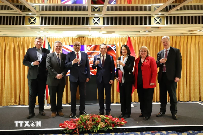 UK’s All-Party Parliamentary Group for Vietnam debuts in London