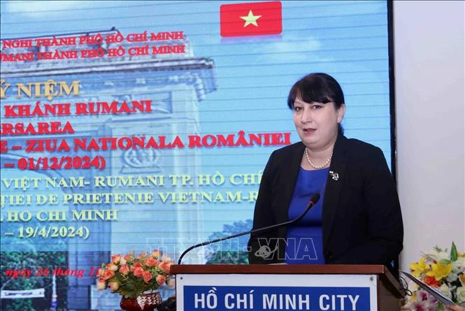 Ho Chi Minh City Union of Friendship Organisations held a get-together to celebrate Romania s National Day