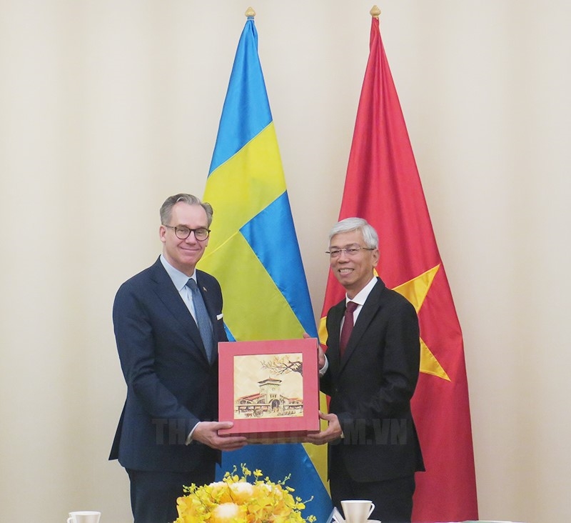 HCMC promotes cooperation in digital, energy transformation with Sweden