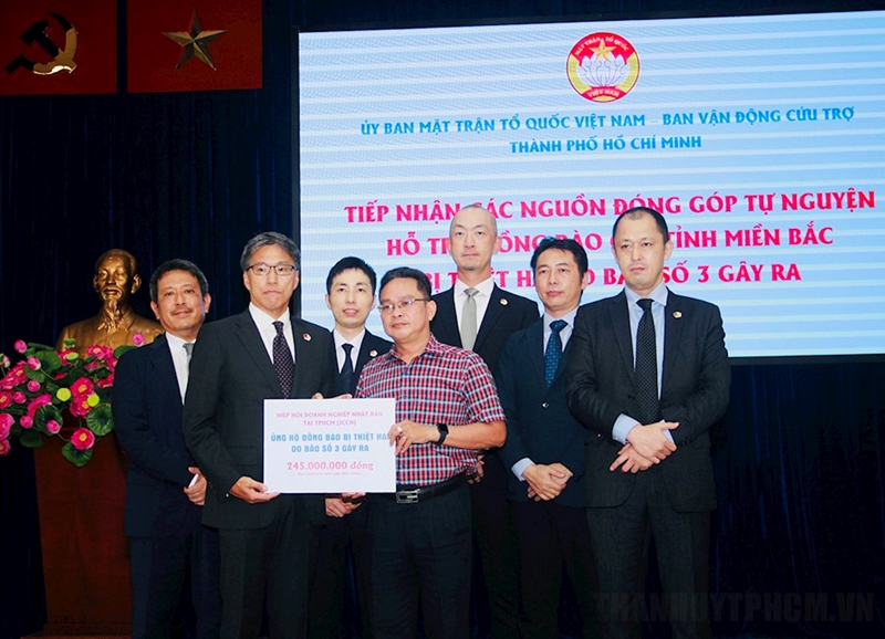 Over 192 3 billion VND sent to HCMC to support northern provinces affected by natural disasters
