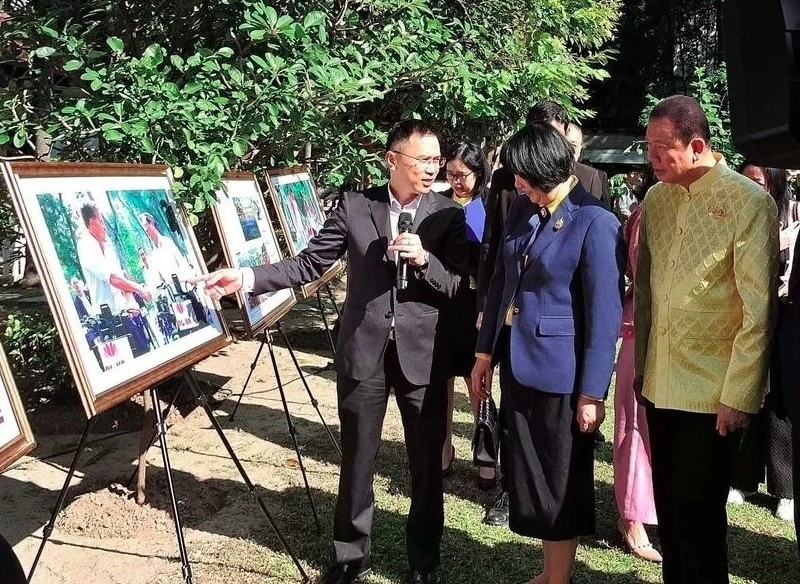 Bangkok photo exhibition showcases vibrant colours of Vietnam
