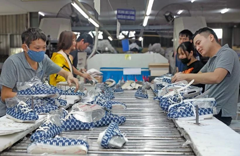 Vietnam to earn 26-27 billion USD from footwear export this year