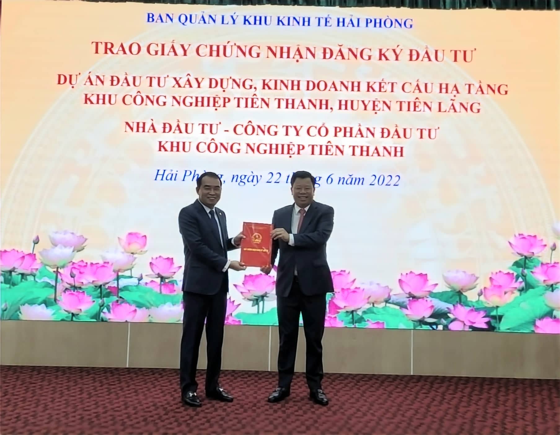 Remise de licences d’investissement à 6 projets à Hai Phong