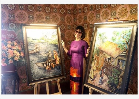 L’art du bronze émaillé de Huê dans la lumière sur sa terre natale