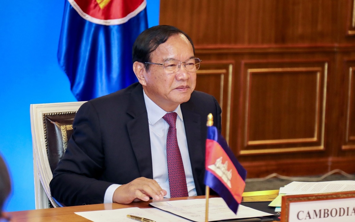 Le dirigeant cambodgien affirme les relations durables, profondes et complètes avec le Vietnam