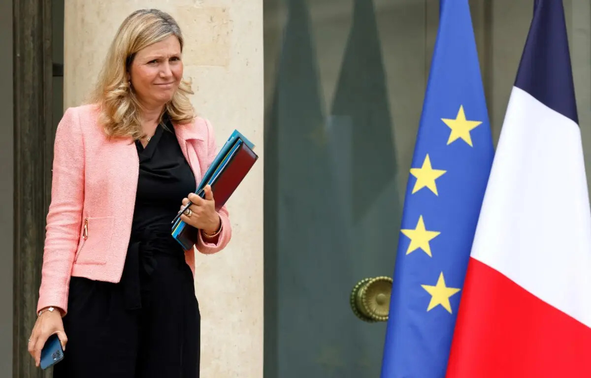 Félicitations à la nouvelle présidente de l Assemblée nationale française