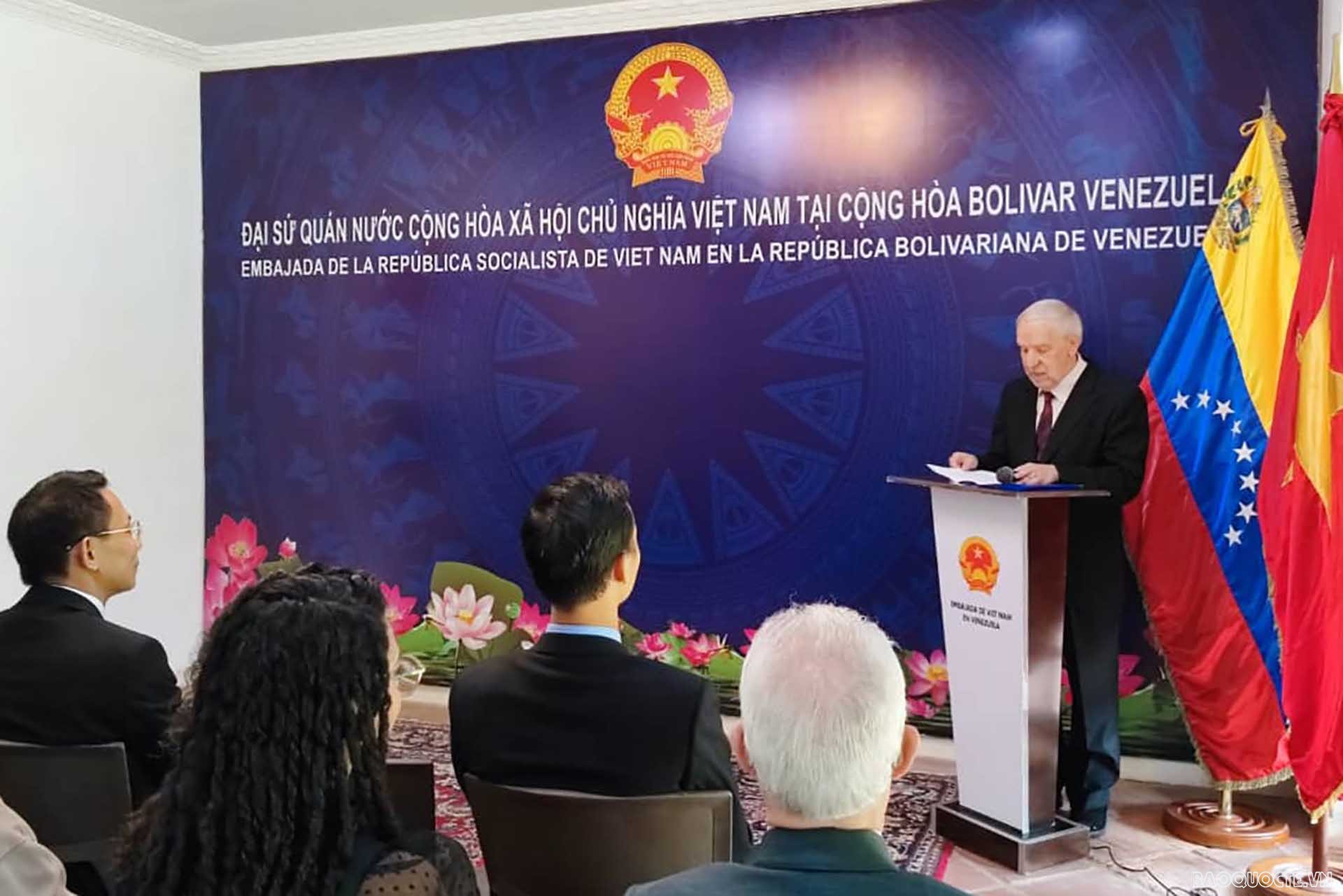 Cérémonie de fin d’études du premier cursus de vietnamien pour les Vénézuéliens