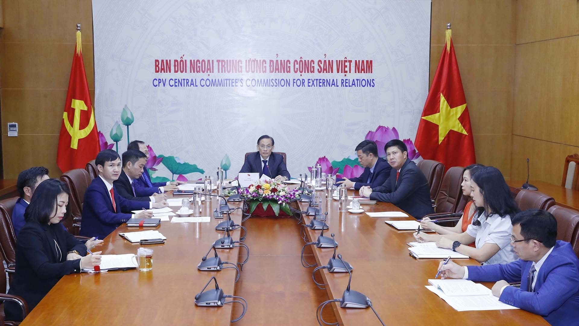 Les Partis communistes du Vietnam et du Japon discutent de leur coopération