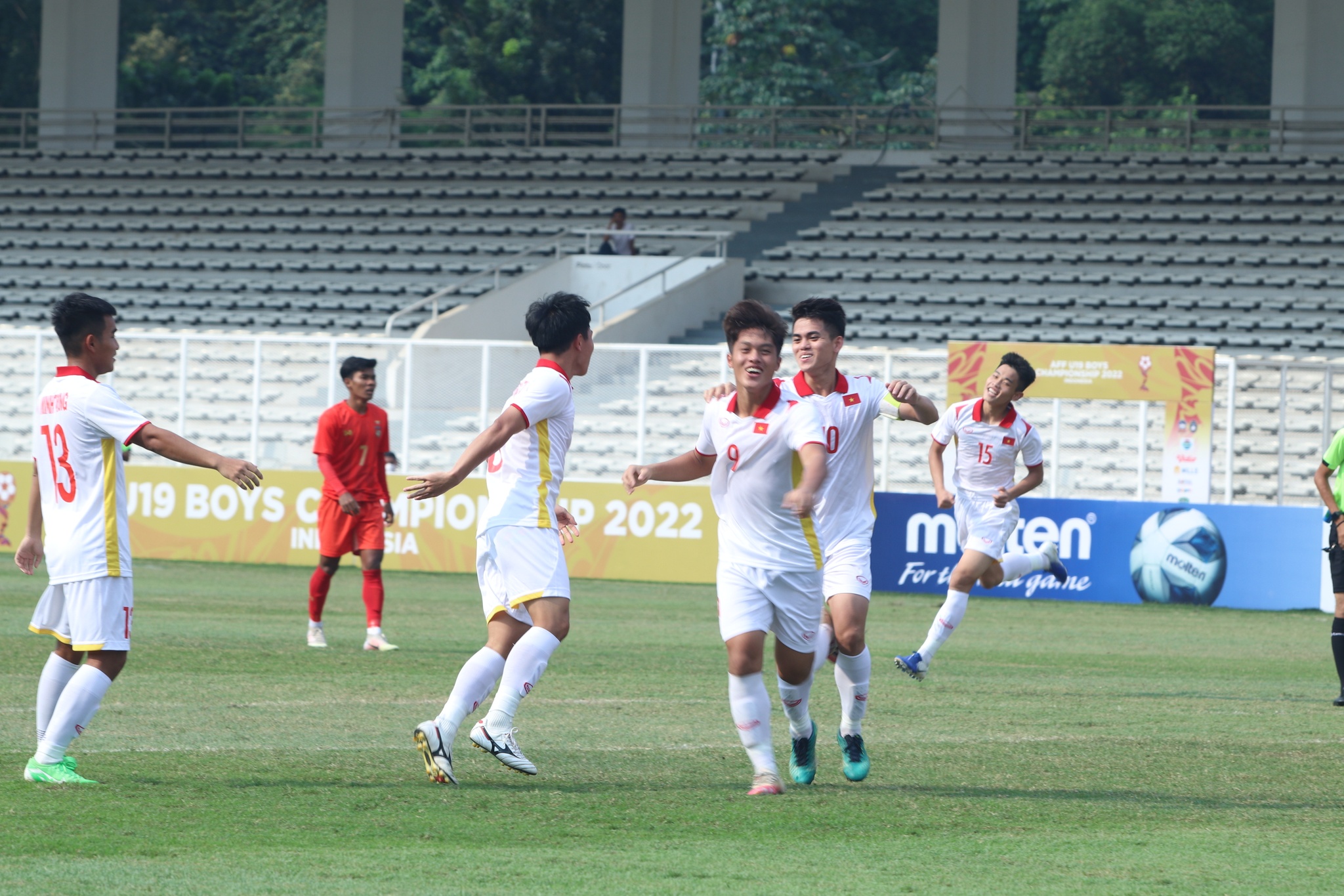 Championnat d Asie du Sud-Est U19 2022 le Vietnam bat le Myanmar 3 à 1