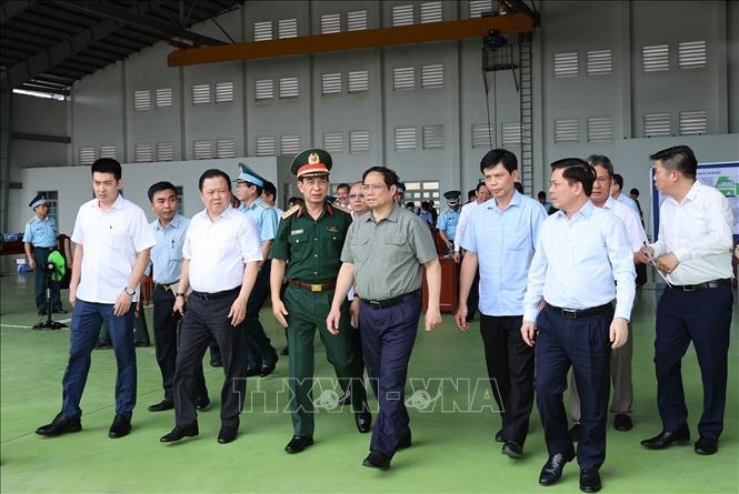 Le PM demande d accélérer la construction du terminal T3 de l aéroport de Tân Son Nhât