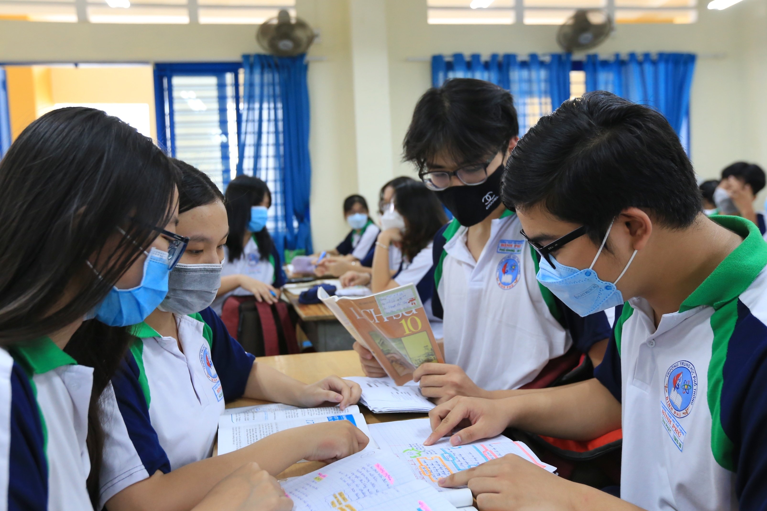 52 cours d histoire en classe pendant l année scolaire pour les lycéens