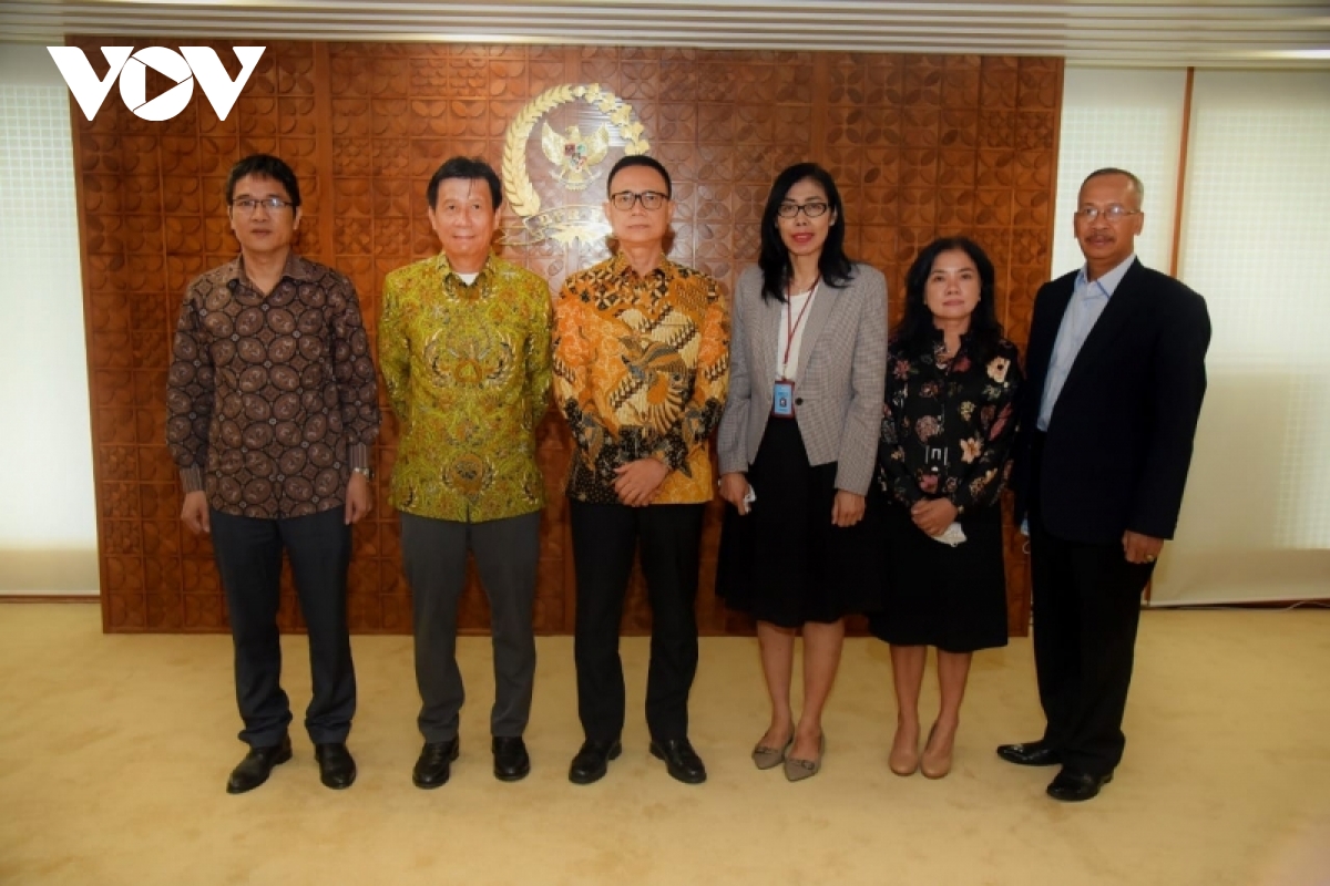 Promouvoir les relations de coopération entre le Vietnam et l Indonésie