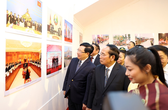 Vernissage de l exposition L amitié lao-vietnamienne est éternelle