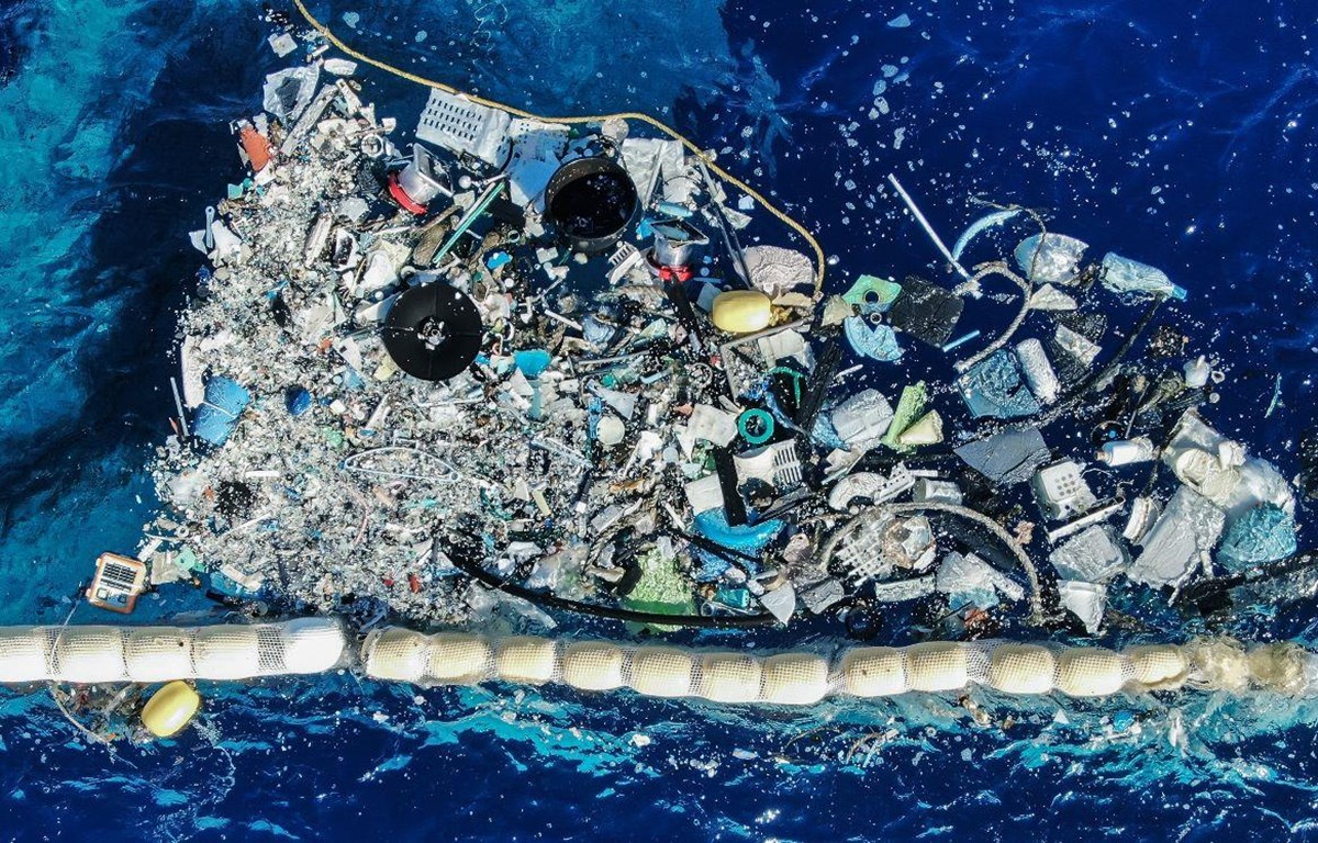 Lancement du prix de la presse et du concours de photos sur la réduction des déchets plastiques