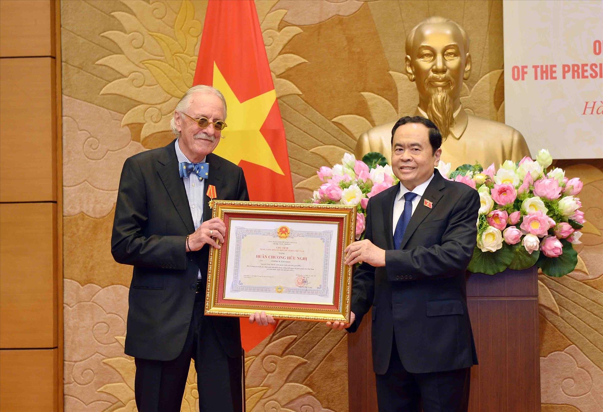 L ancien secrétaire général de l UIP à l’honneur