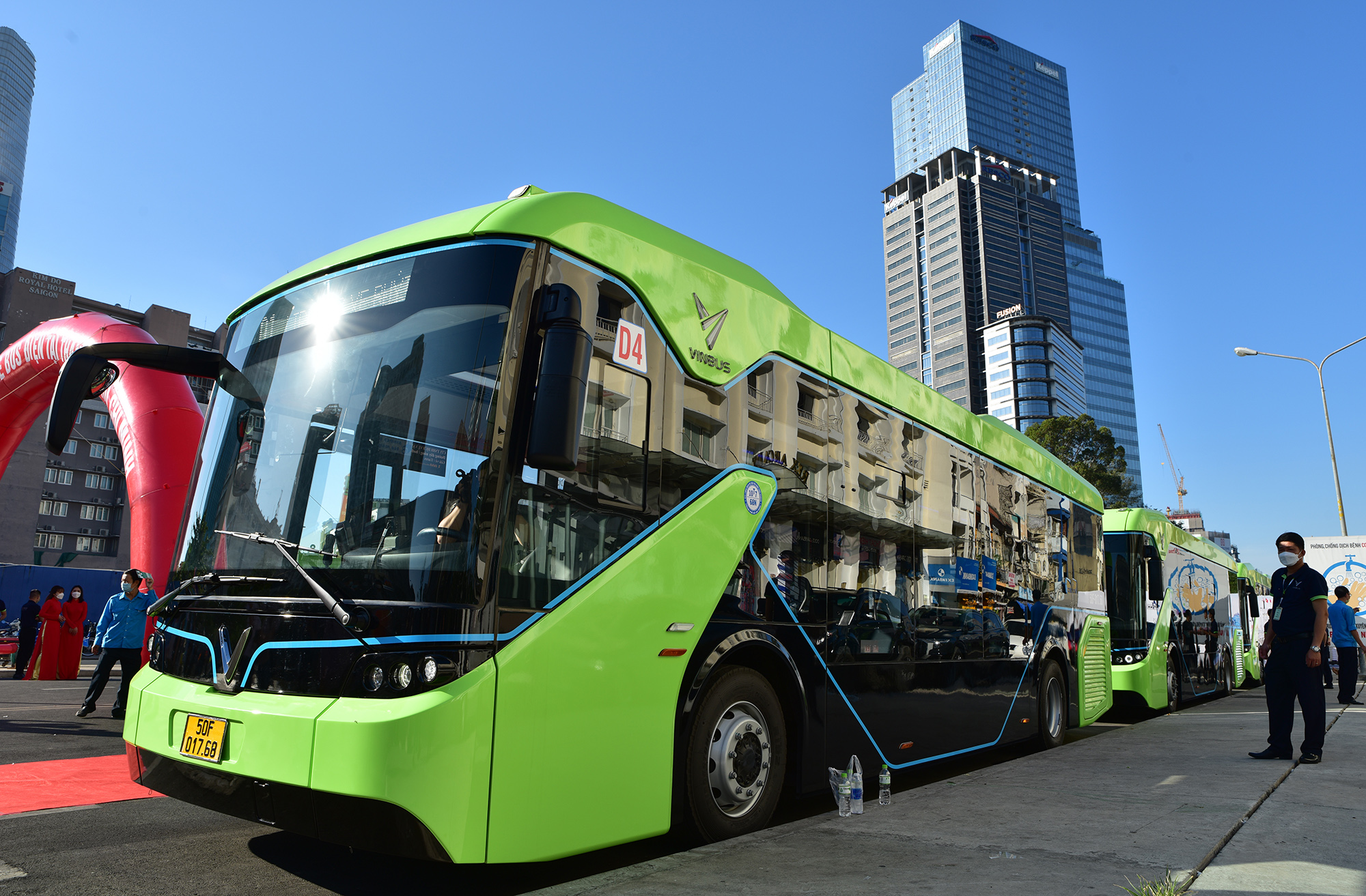 Dès 2025, tous les bus urbains rouleront à l électricité et à l énergie verte