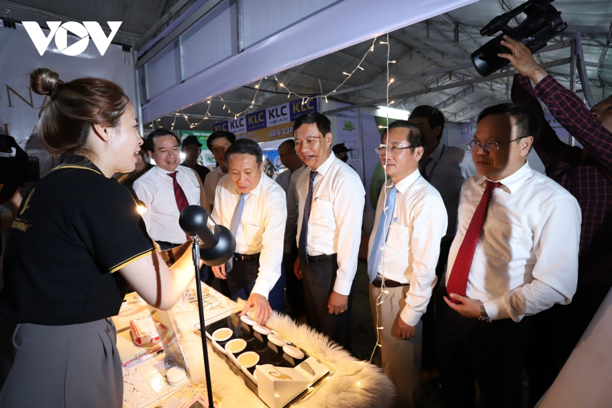 Ouverture de la foire commerciale internationale GMS-Quang Tri 2022