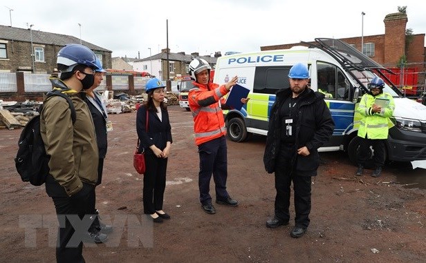 L ambassade du Vietnam au Royaume-Uni rencontre les autorités locales après l incendie de Manchester