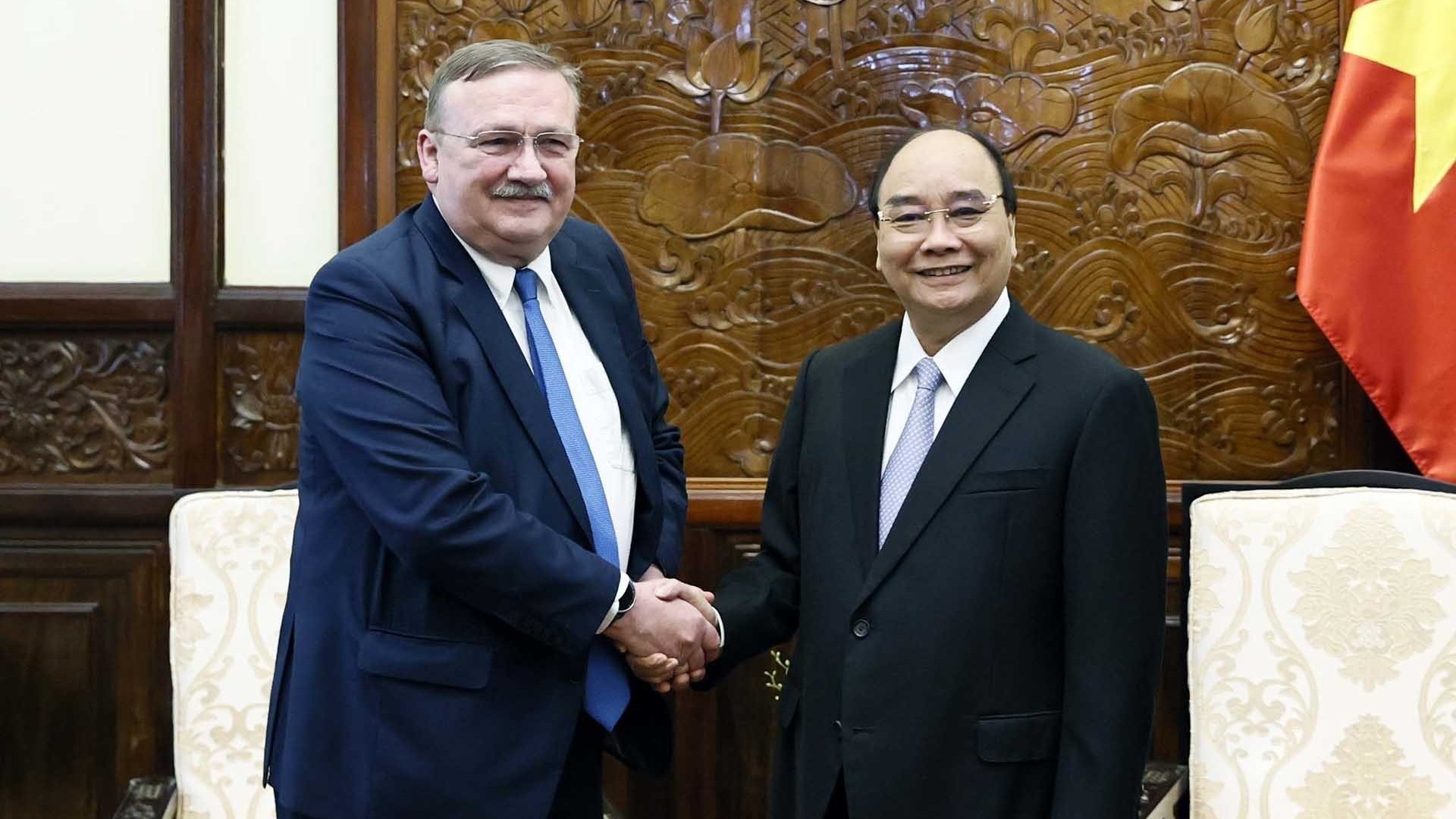 Vietnam - Hongrie Approfondir les relations bilatérales