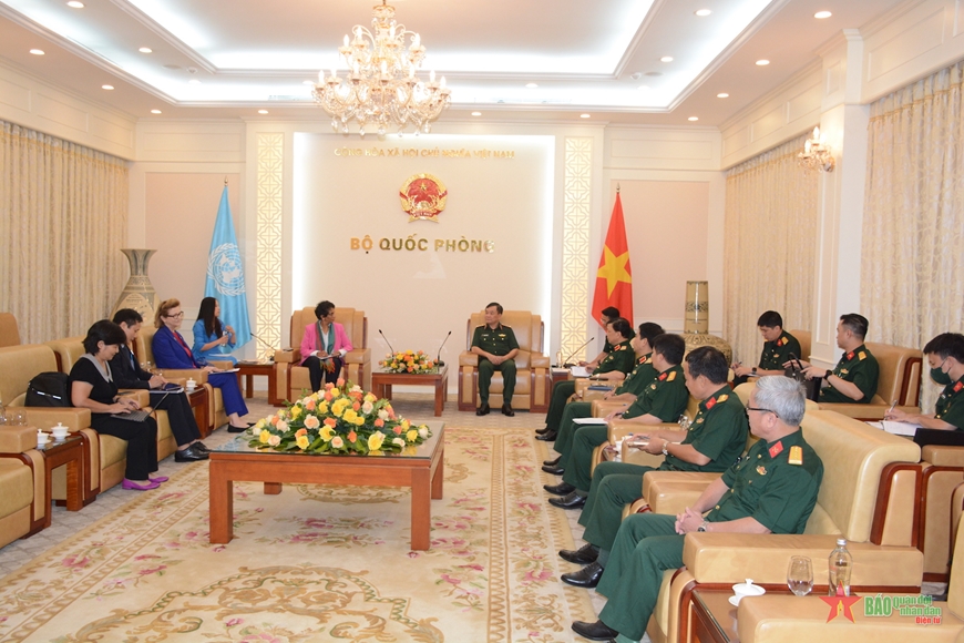 Le Vietnam et l’ONU renforcent leur coopération dans le déminage et le maintien de la paix