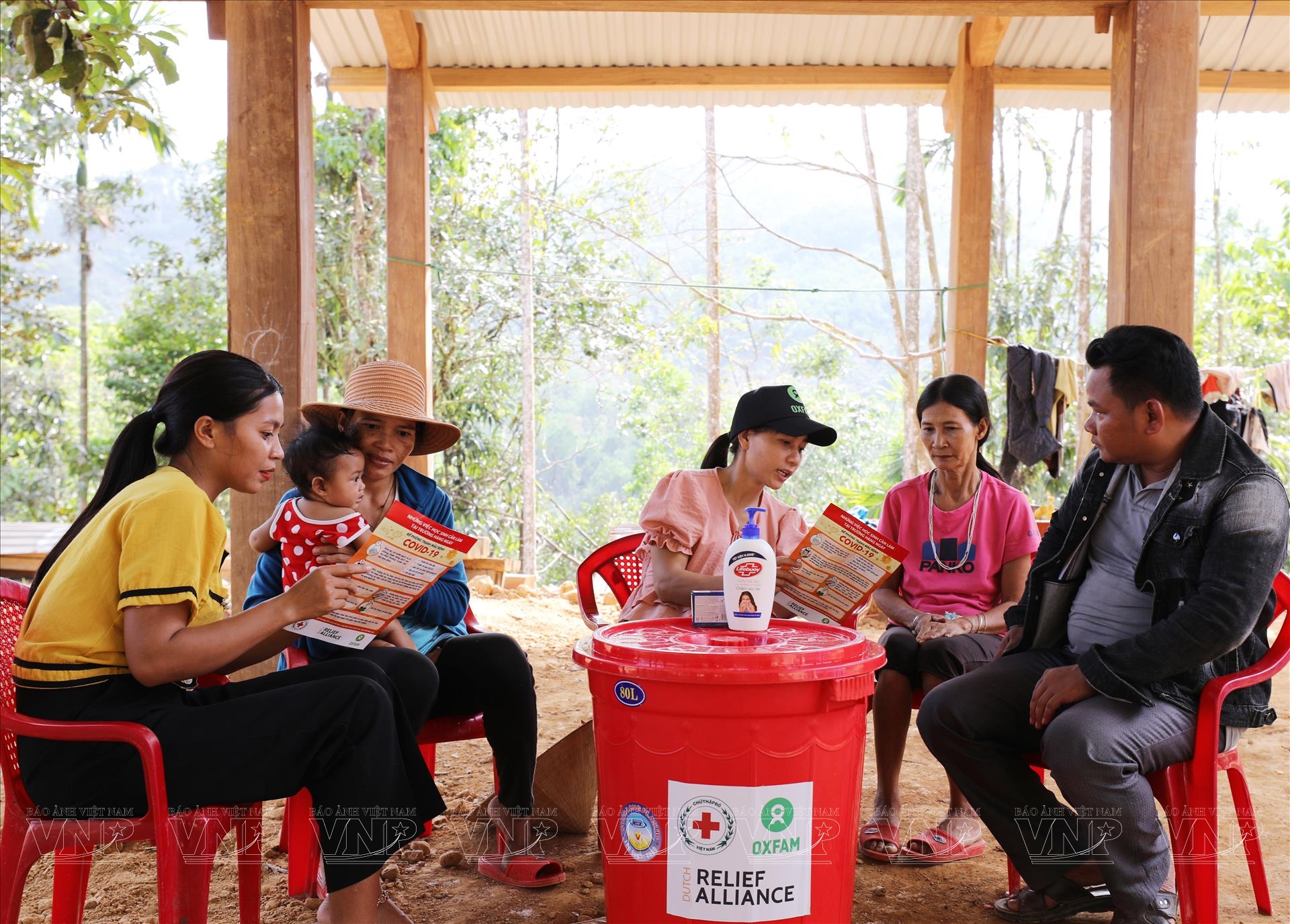 Lancement d un projet en faveur de 5 000 femmes vietnamiennes en difficulté