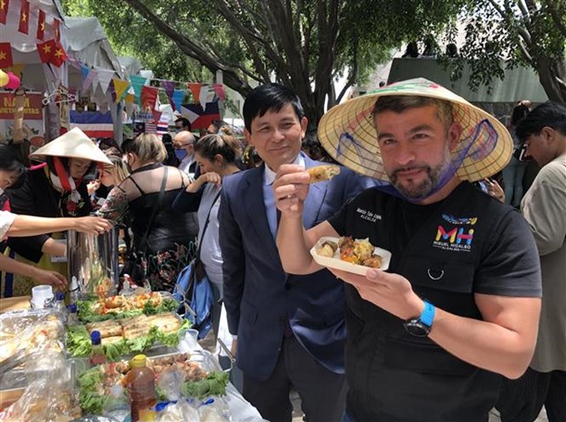 Activités en l’honneur du 55e anniversaire de l’ASEAN au Mexique et en Argentine