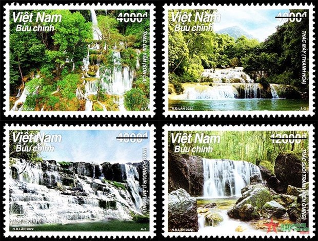 Émission d une collection de timbres présentant quatre cascades célèbres du Vietnam