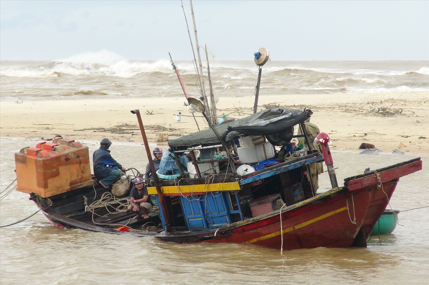 Environ de 3 à 5 tempêtes susceptibles d affecter directement le Vietnam