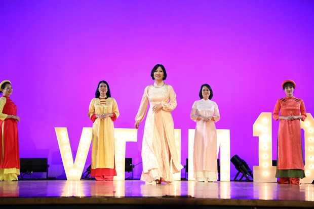 L AVSPUS célèbre les 10 ans de rassemblement des jeunes intellectuels vietnamiens aux États-Unis