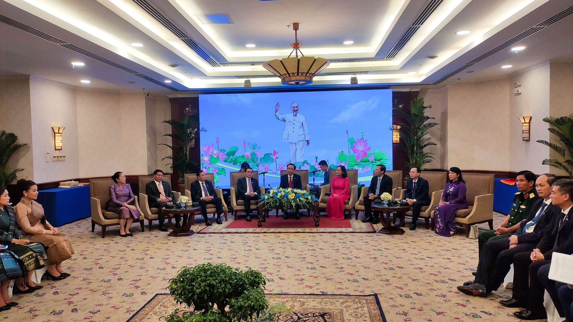 Hô Chi Minh-Ville promeut la coopération multiforme avec des localités lao