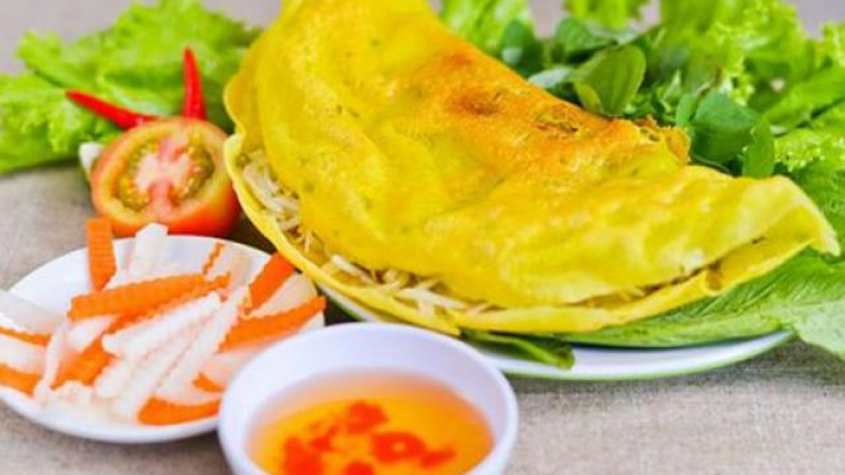 Le banh xeo du Vietnam à l’honneur au festival Bagnara en Italie
