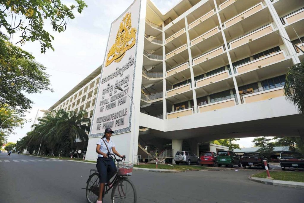 La création d une faculté de langue vietnamienne au Cambodge contribue à renforcer les relations bilatérales