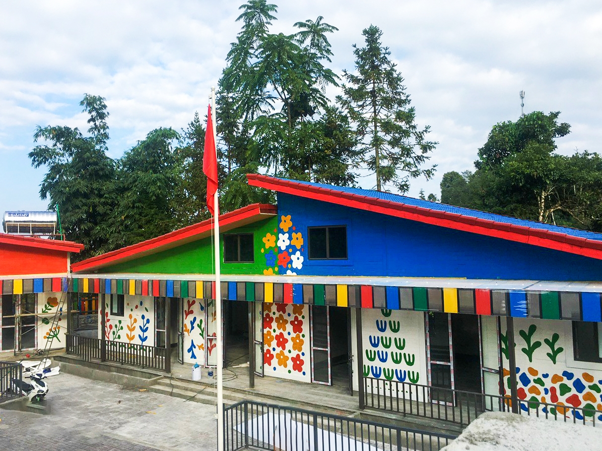 Inauguration de la première école en plastique recyclé au Vietnam
