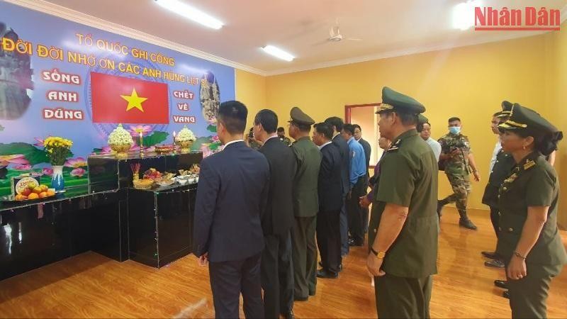 Inauguration de la maison de culte des soldats volontaires vietnamiens à Battambang